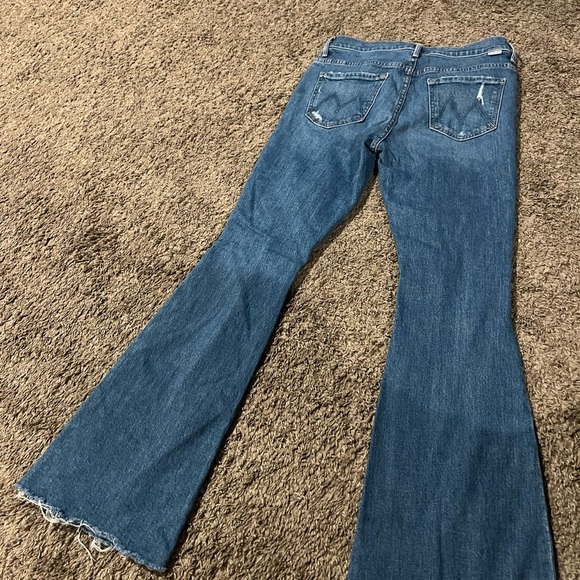 MOTHER The Weekender Fray Flare Jeans - Picture 11 of 15